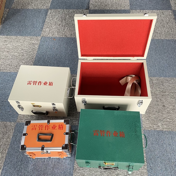 新华镇爆破工程作业箱如何选择？玻璃钢与传统材质的全面对比